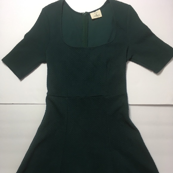 Pins & Needles Dresses & Skirts - 🌲PINS and NEEDLES Emerald Green SKATER Dress M